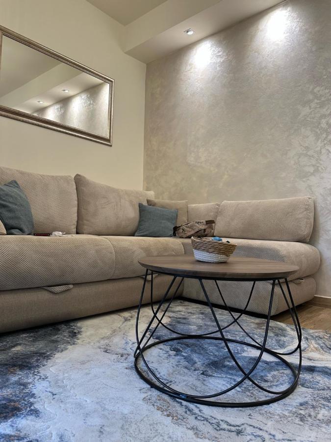 Aki Apartment Kotor